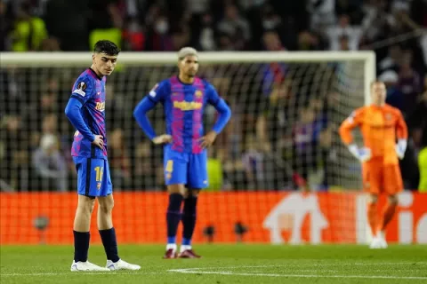 Barcelona es eliminado  y revive sus fantasmas europeos ante el Eintracht alemán