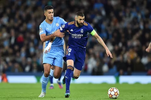 Real Madrid sigue con vida por los goles de Benzema y Vinicius, ante Manchester City en la Champions