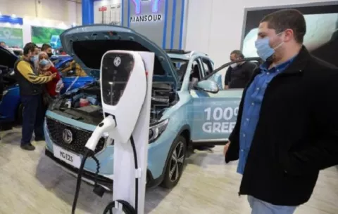 ¿Cómo se realizará la introducción de autos eléctricos en Panamá, según la nueva ley?