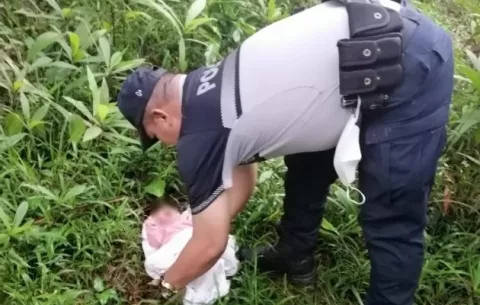 Encuentran bebé de tres días de nacida abandonada en un potrero en Chiriquí