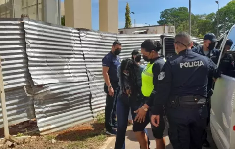 Imputan cargos a siete aprehendidos durante la 'Operación Quijote' 