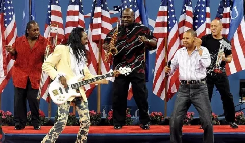 Fallece el saxofonista de Earth, Wind & Fire a los 71 años
