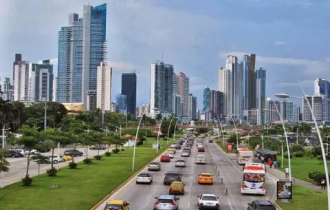 MEF: Economía panameña evidencia recuperación gradual