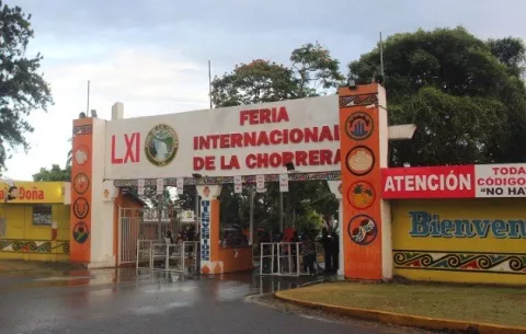 Minsa levanta restricciones para la realización de ferias y desfiles en todo el país