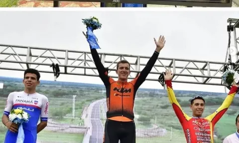 Franklin 'El Águila´ Archibold  con una contrarreloj explosiva en la Vuelta Internacional a Formosa 