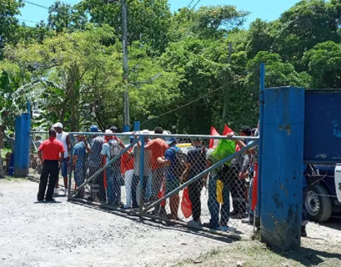 Huelga de trabajadores de Aguaseo  S.A. continúa; Mitradel opta por ir a un arbitraje
