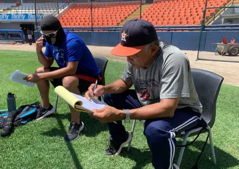 Los Santos saldrá a competir en el béisbol mayor