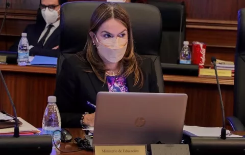 Meduca impulsa la creación de un instituto para fortalecer competencias de los docentes