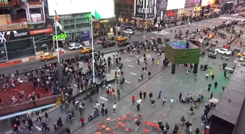Fuerte estallido generó terror en Time Square 