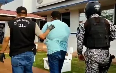 Detienen a instructor de folclore por los presuntos casos de abuso sexual y pornografía infantil