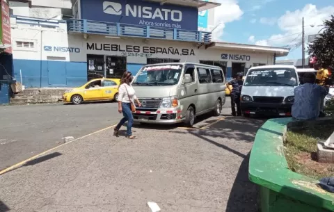 Protestas en el segundo día de paro del transporte en Panamá Oeste
