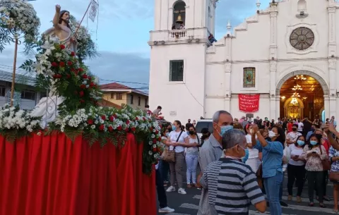Carrera de los santos en Santiago para celebrar el Domingo de Resurrección