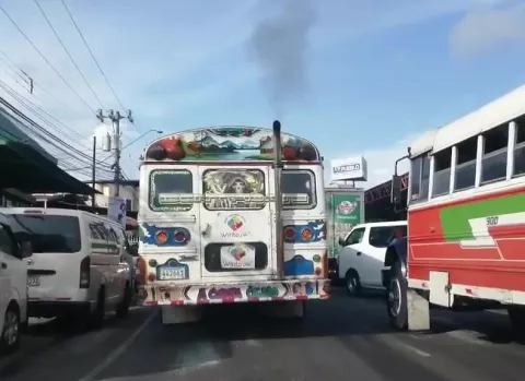 Transportistas del Oeste pedirán apoyo a los del interior para frenar precio del combustible 