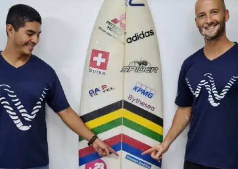 Waved, expande su ola educativa con el surf