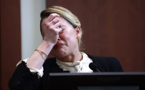 Amber Heard es acusada de supuestamente consumir drogas durante el juicio