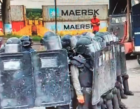 Nuevo enfrentamiento entre Policía y la CUCO durante décimo día de protestas en Colón 
