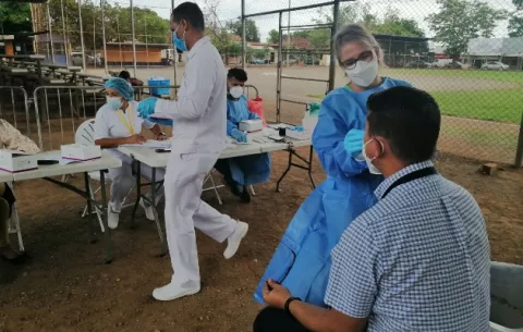 Azuero acumula más de dos mil casos activos de la covid-19