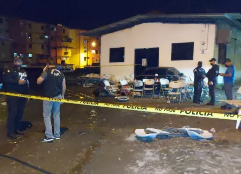 Balacera en medio de un velorio en La Feria de Colón, deja cuatro personas heridas  