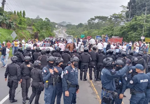  Protesta en la Interamericana por residentes de Lídice en Capira, es dispersada por la Policía  