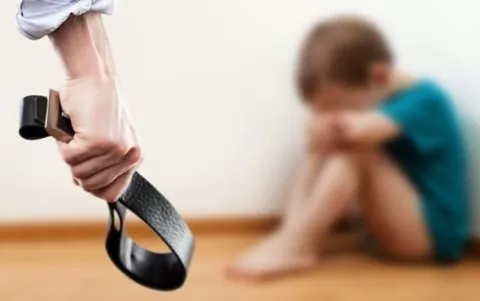 Razones por las que jamás debes pegarle a tu hijo para educarlo