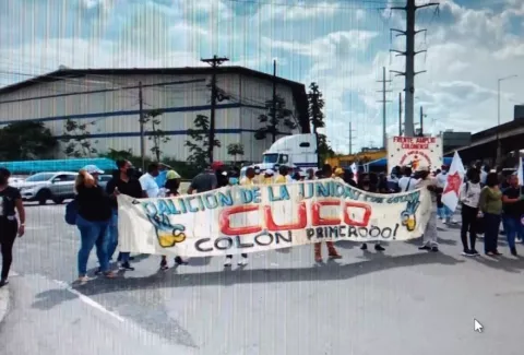 Miembros de CUCO realizan caminata en el tercer día de paro en Colón 
