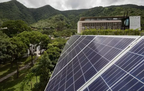 Instalación de energía renovables creció en un nivel récord en el mundo durante el 2021