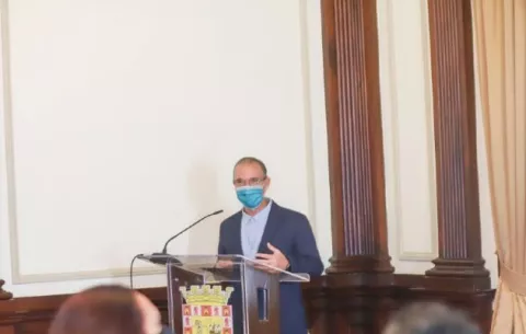 Trabas y obstáculos durante recolección de firmas para revocatoria de mandato de José Luis Fábrega