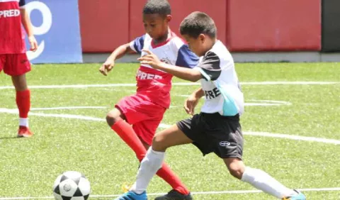  ‘Las Estrella de San Miguelito’ tienen su campeonato futbolístisco