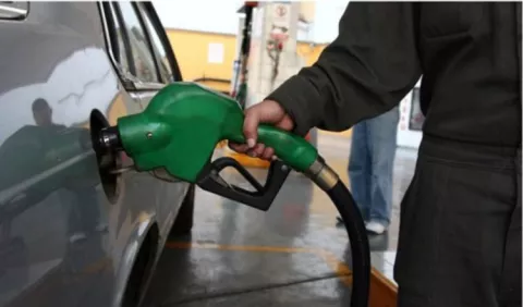 Gobierno sigue sin una respuesta frente a altos costos de combustibles