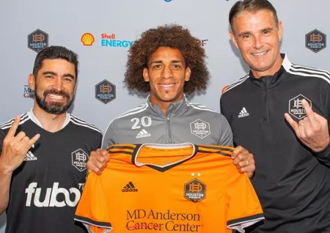 Panameño Adalberto 'Coco' Carrasquilla es comprado por el Houston Dynamo de la MLS