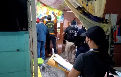 Desarticulan en Panamá a grupo que traficaba  migrantes de Haití, Ecuador y Bangladesh