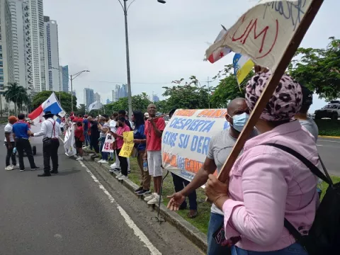 Protestan para que toda la población sea tomada en cuenta al aplicarse medidas sobre los combustibles