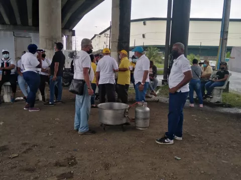 En medio de preparación de sopa comunal se producen enfrentamientos con la CUCO