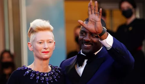 Tilda Swinton e Idris Elba, poderío en la alfombra roja de Cannes