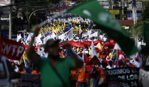 Temen regresión de las conquistas laborales