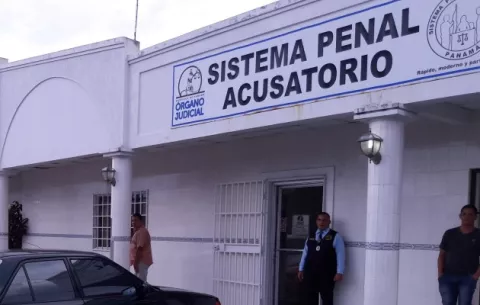  ¡Abominable! Niño abusado por un hombre en Santiago, está delicado en hospital 