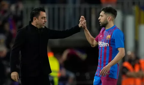 Barça  piensa en refuerzos para el otro año