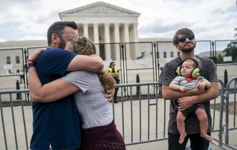 Tribunal Supremo de Estados Unidos acaba con  la protección del derecho al aborto