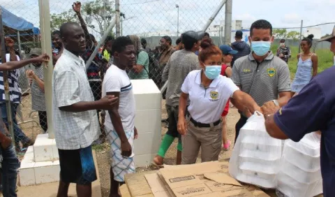 Restaurante Beirut conectado a contrato directo en Migración para alimentación a migrantes