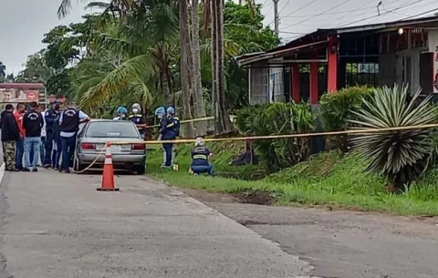 Dos encapuchados acribillan a un hombre afuera de una parrillada de Villa Rosario, Capira