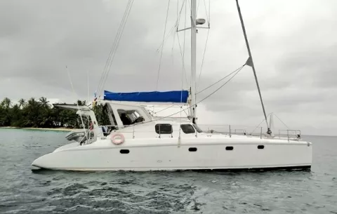 Narcos transportaban 310 paquetes de presunta droga en lujoso catamarán