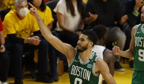 Tatum sobre el triunfo de Celtics ante Warriors: 'Si sigo tirando tan mal y seguimos ganando, lo acepto'