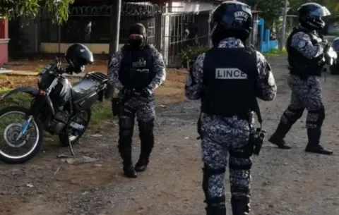 Hombre recibe seis impactos de bala en David y sobrevive