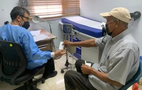 Exhortan a seguir los controles de enfermedades crónicas y evitar el aumento de las hospitalizaciones en el Rafael Hernández