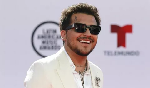 Cancelan 'show' de Christian Nodal en La Paz por incumplimiento de contrato