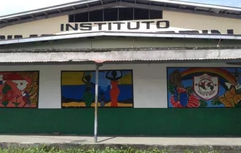 Investigan caso de agresión con arma blanca contra un estudiante del Colegio Simón Urbina en Colón