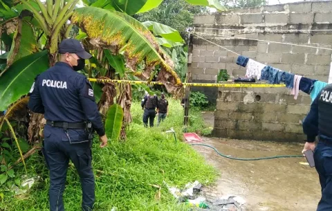 Hombre casi mata a su expareja a puñaladas en la provincia de Colón