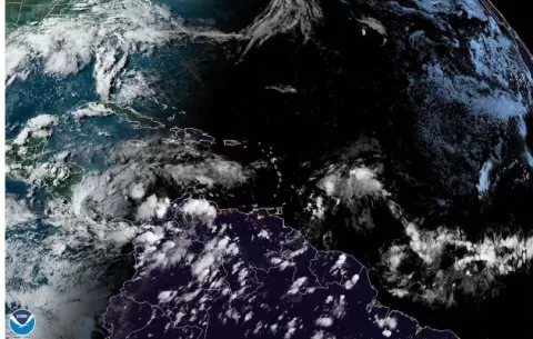 'Dos' pasará a ser 'Bonnie' en su avance hacia Nicaragua y Costa Rica