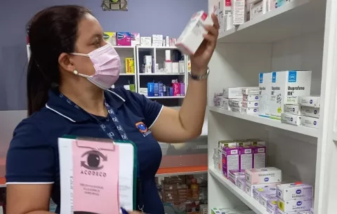 Multas a farmacias ascienden a $20,250: No actualizan precios ni muestran lista de medicinas básicas