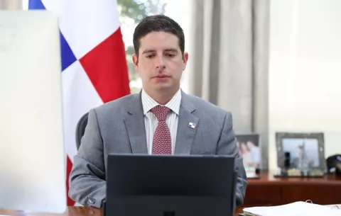 Federico Alfaro: 'No todos los panameños necesitan el congelamiento del precio del combustible'